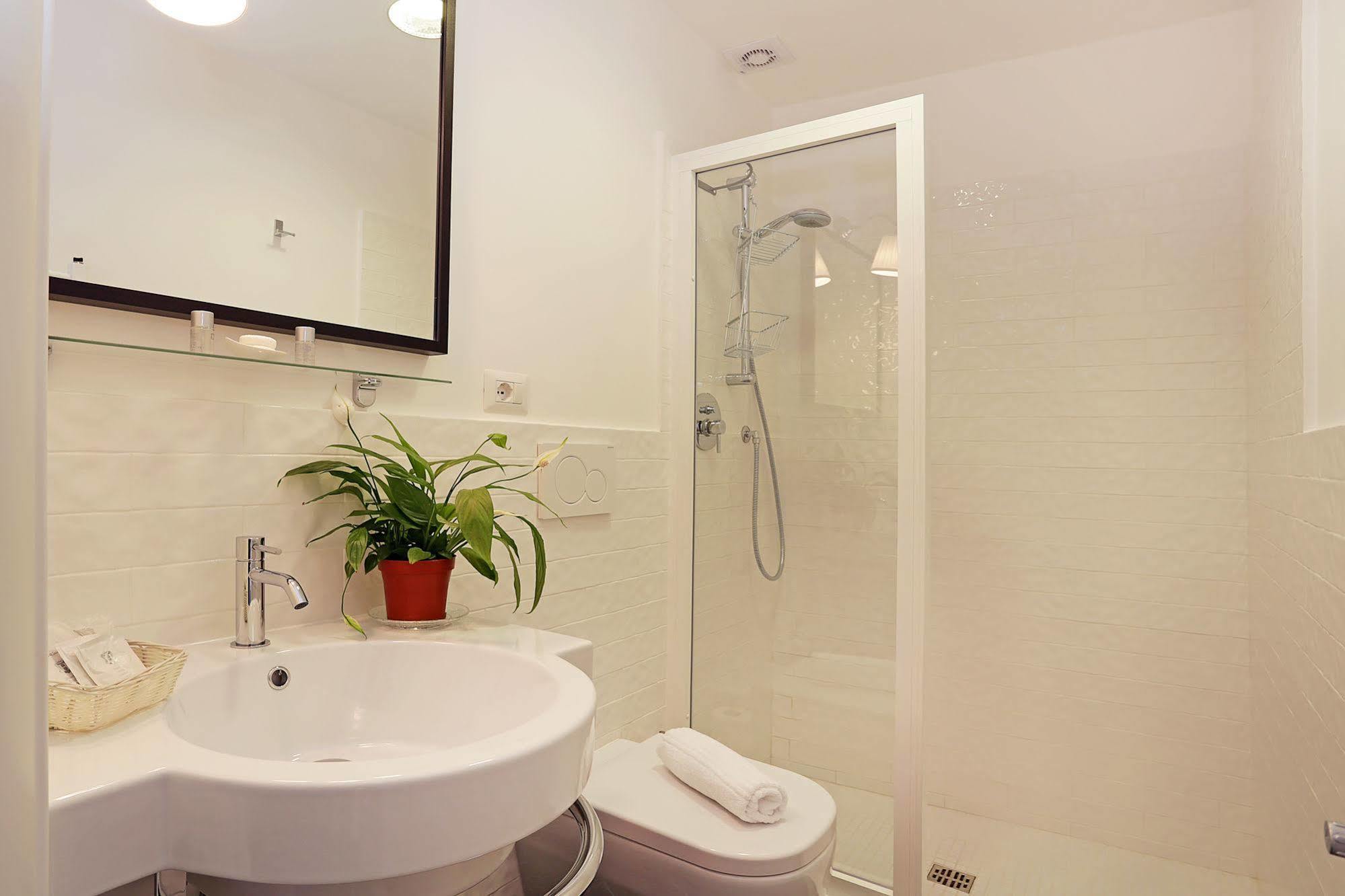 Residenza Cavour Bed & Breakfast 3*